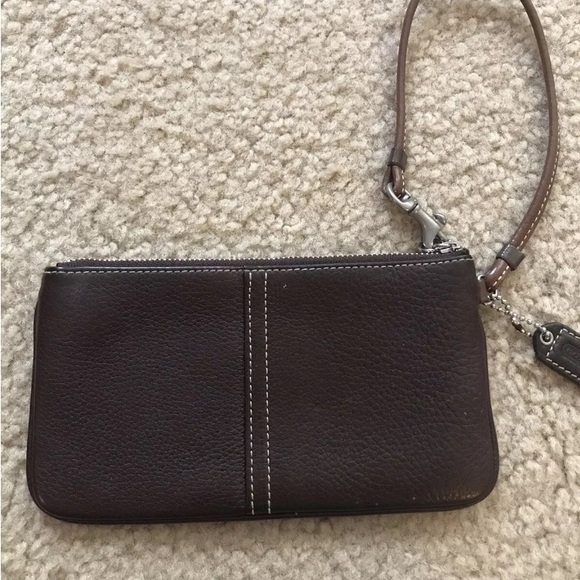 Coach Chelsea brown wristlet Y2K - Picture 2 of 13